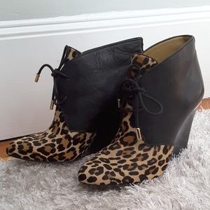 Wedge bootie